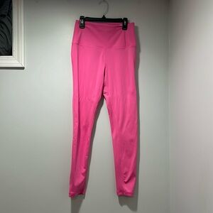 Perfect for Pink out football games!! Wore once.